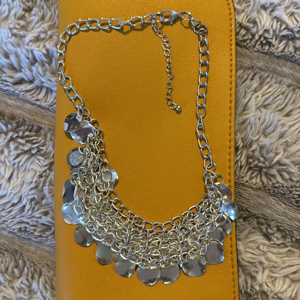 Silver sugar glitter adjustable statement necklace - Picture 4 of 5